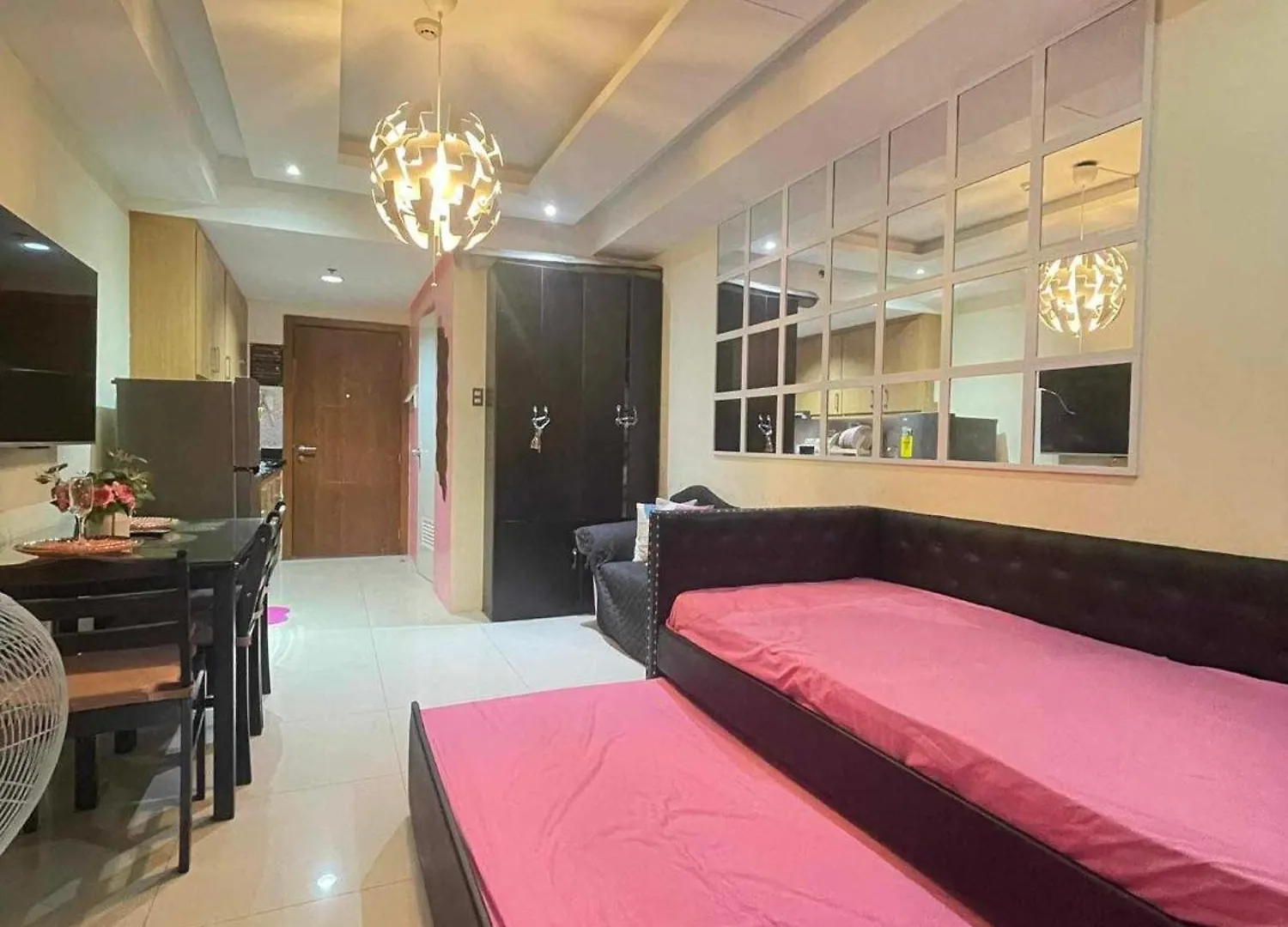 Moa Condotel Staycation By Abode Property Manila
